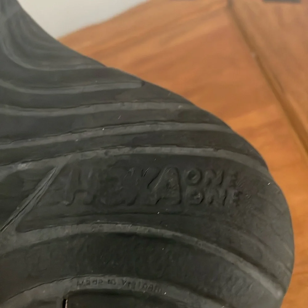 Hoka One One Slider Sandals Size 11